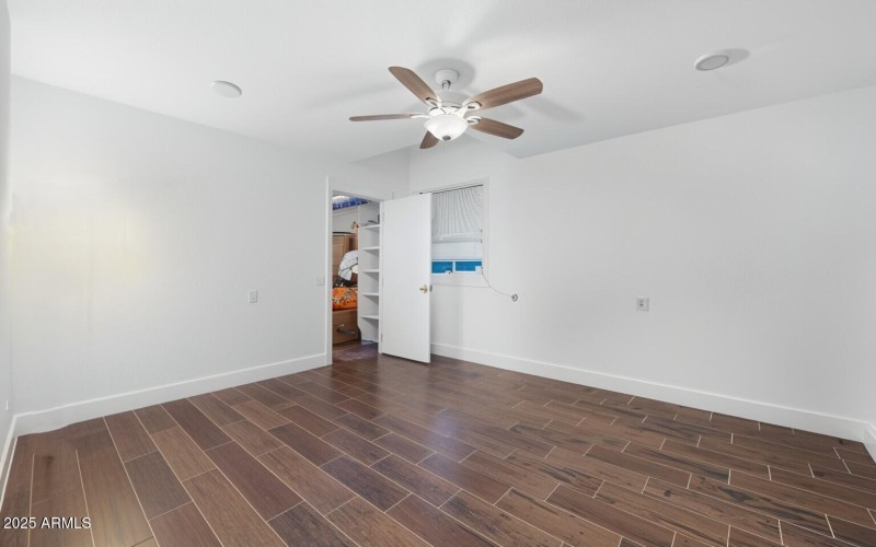 Lower Level bedroom VEIM-30