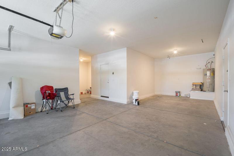 20250818_15743-W-Sierra-St_08