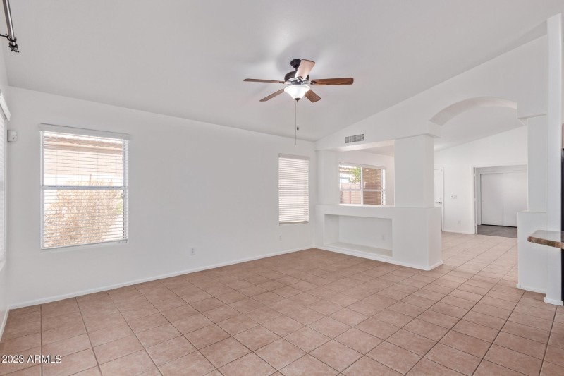 0015-15 - Campo Bello