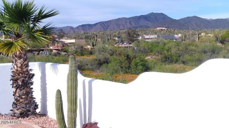 linda pool view