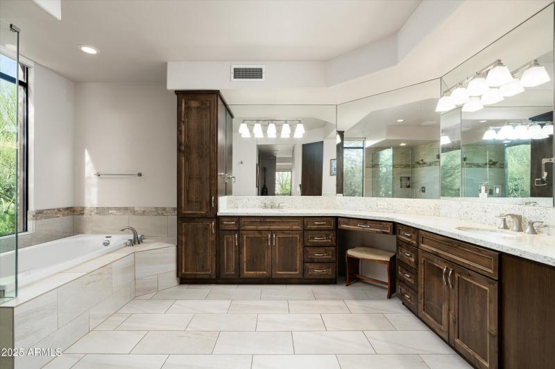 20-10699 E Fernwood Ln (20 of 47)