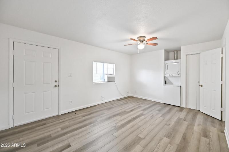 3-1241EMS3-ocupix-9-2025