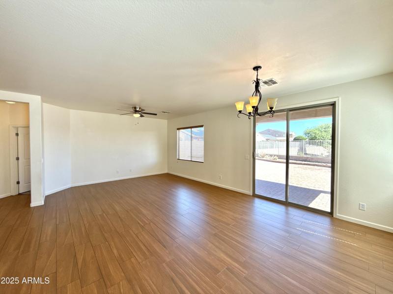 DJI_20250923_114029_304