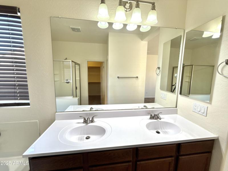 DJI_20250923_114408_364