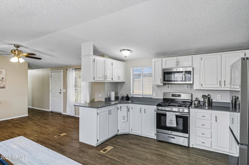 1650 S Arizona Ave 80-15