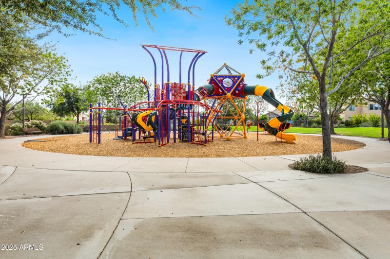 1523 E Elgin St-57