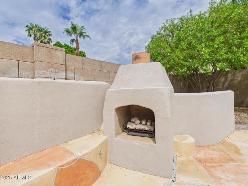 CAM02404G0-PR0144-STILL028