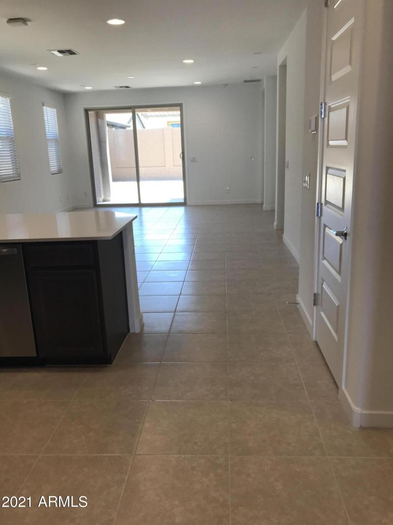 3FAB238D-E917-427F-A369-DA28FCE7027C