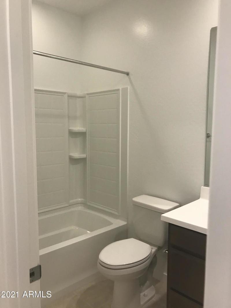 CAFB87AE-7868-46B5-82F4-214F9F0A8CB3