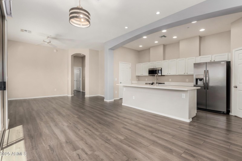 42424 N GAVILAN PEAK PKWY 55206