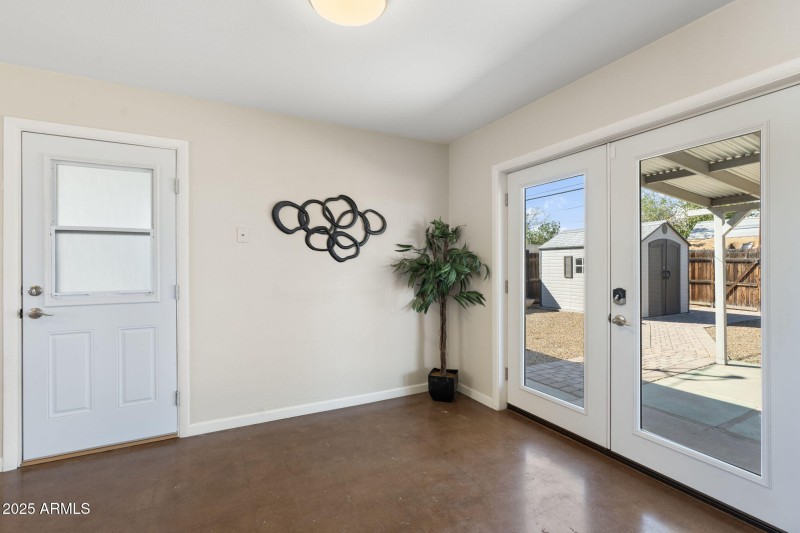 15 - 7240 E Garfield St