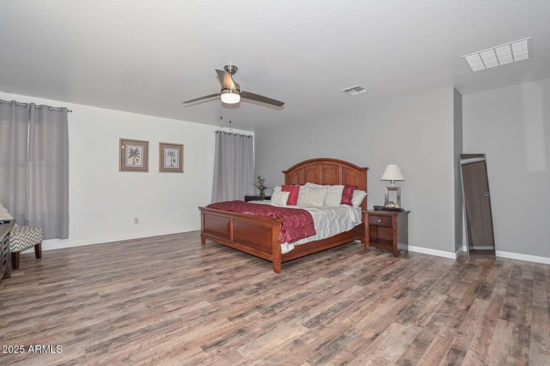 Primary Bedroom2