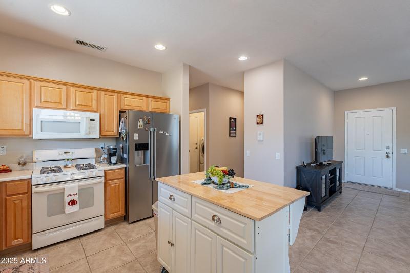 Kitchen_Moveable Island