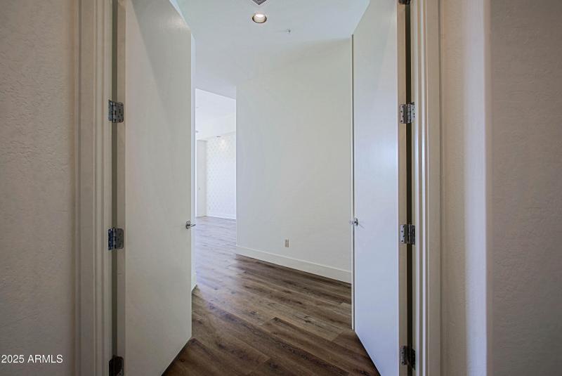 Master Bedroom 1 - Entrance