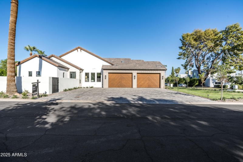 05-6302 E Calle Del Norte (5 of 75)