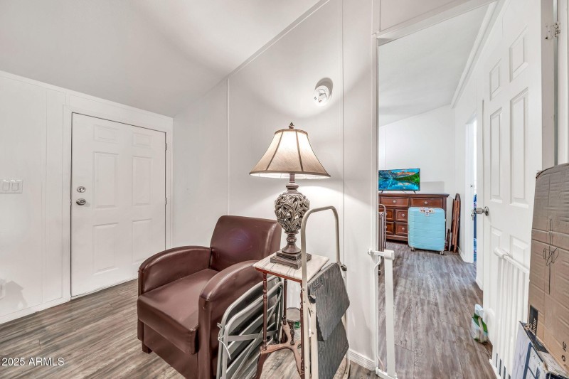 19401 N 7th St-9