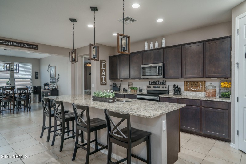 6) KITCHEN