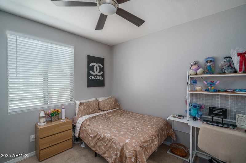 16) BED 4