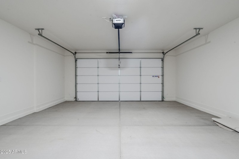 2 Car-Garage