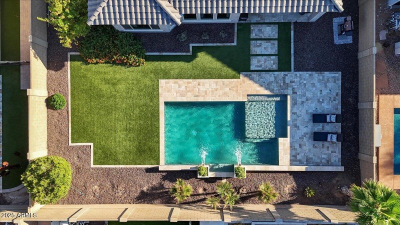 Backyard Overhead