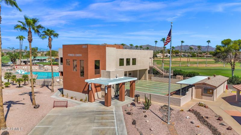 Clubhouse Tennis Courts