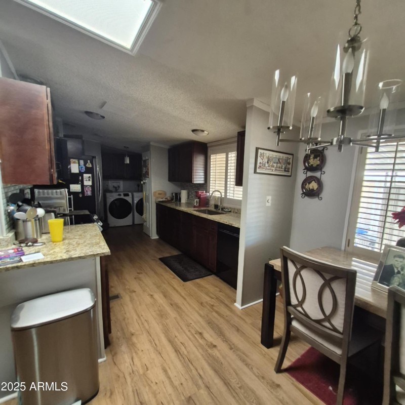 dd906886-39b3-4673-81a5-82864de4910b