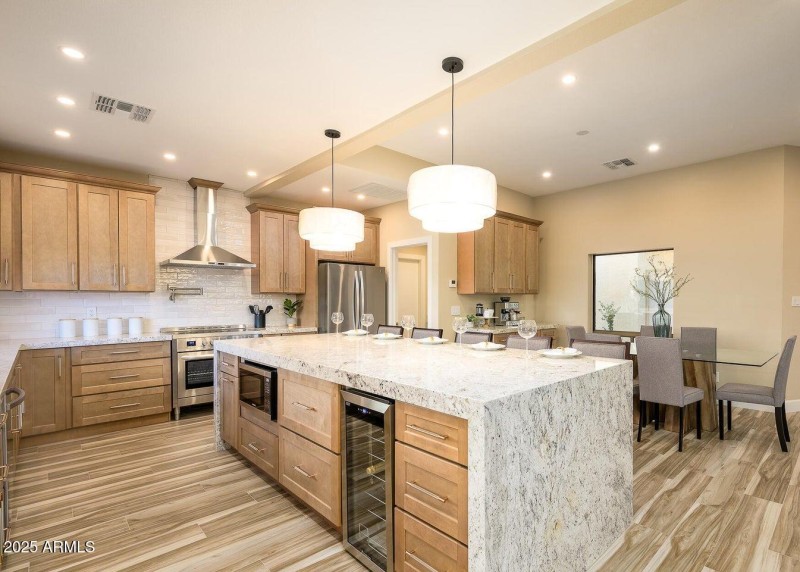 20231102020330830316000000-o