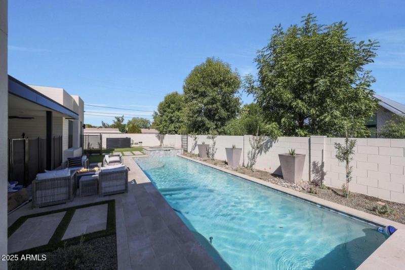 Screen Shot 2025-09-24 at 1.00.43 PM