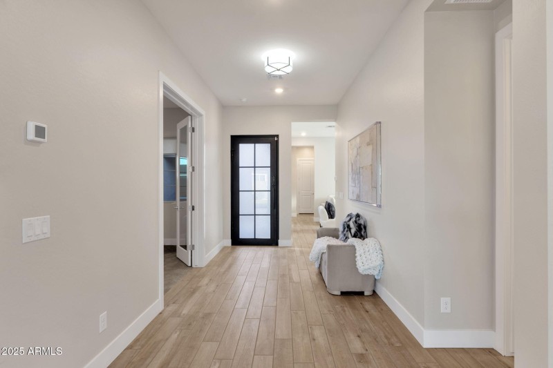 7-web-or-mls-1266-e-donato-dr