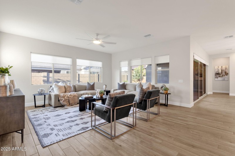 21-web-or-mls-1266-e-donato-dr