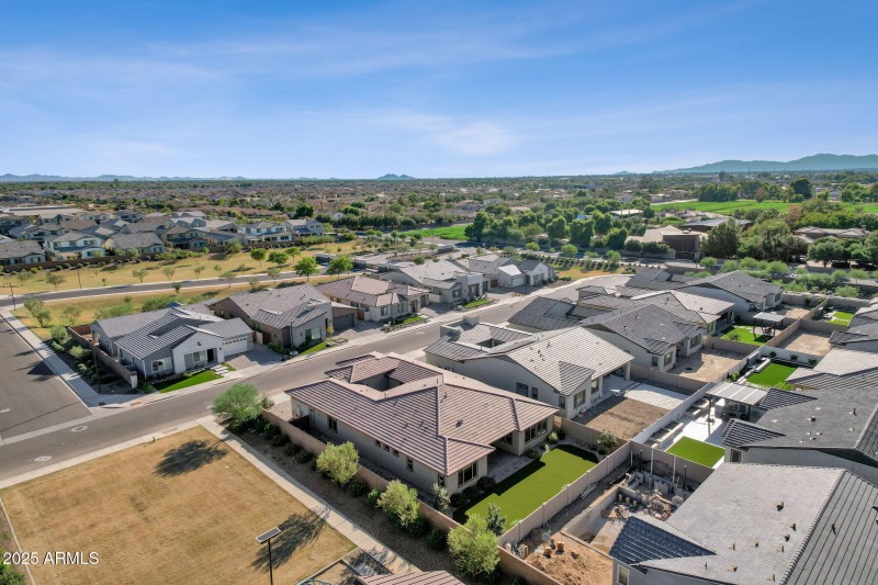 61-web-or-mls-1266-e-donato-dr