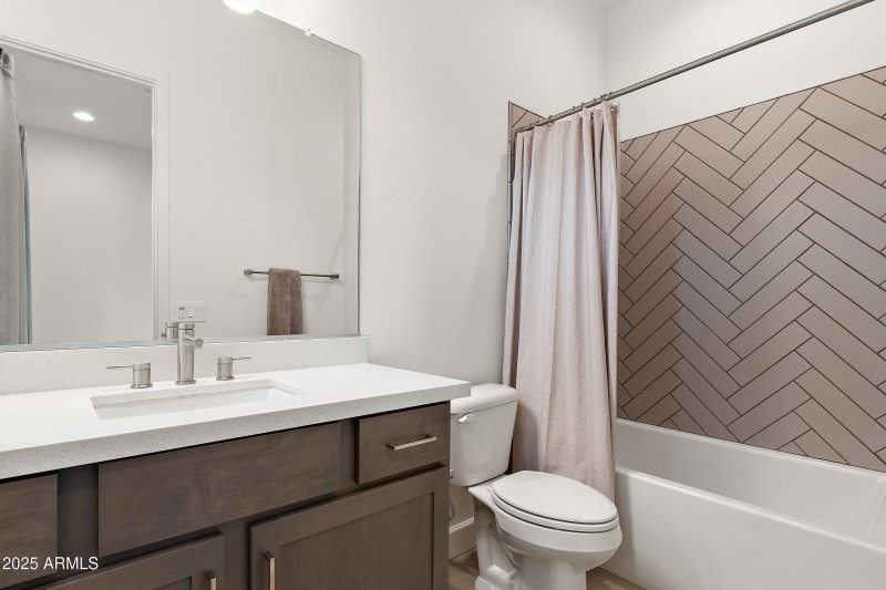 Bedroom 2 Bath