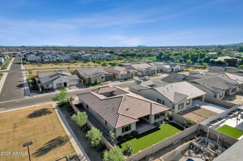 66-web-or-mls-1266-e-donato-dr