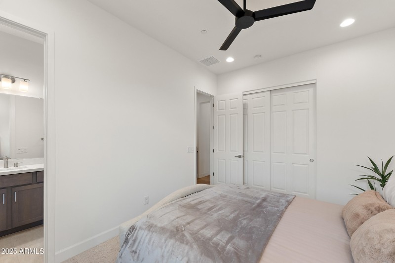 Bedroom 2-2