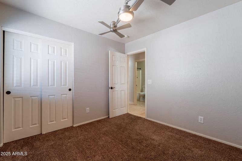 Guest Bedroom2