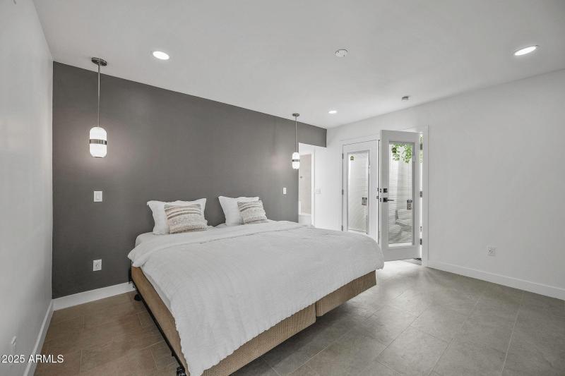 1925ELaneAvenue-9