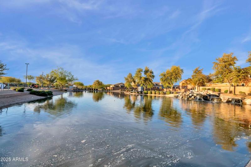 5811 S-003-036-DLB 0893-MLS_Size