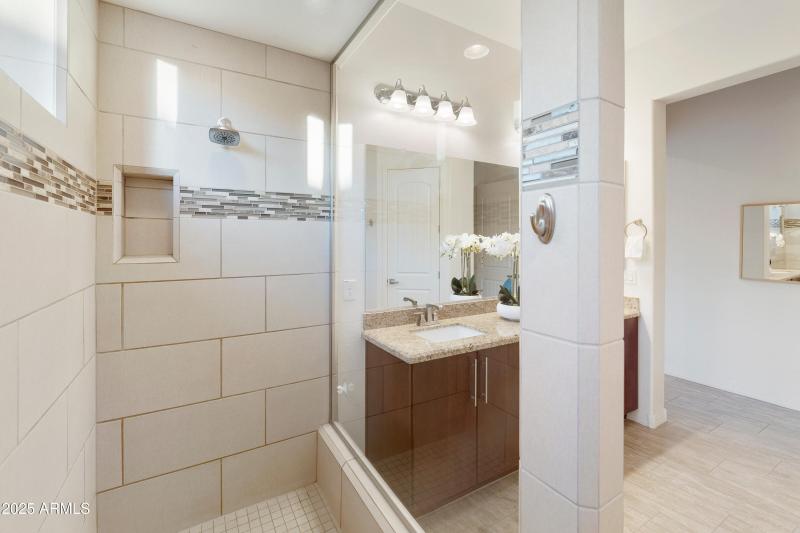 5811 S-029-046-dlb-MLS_Size