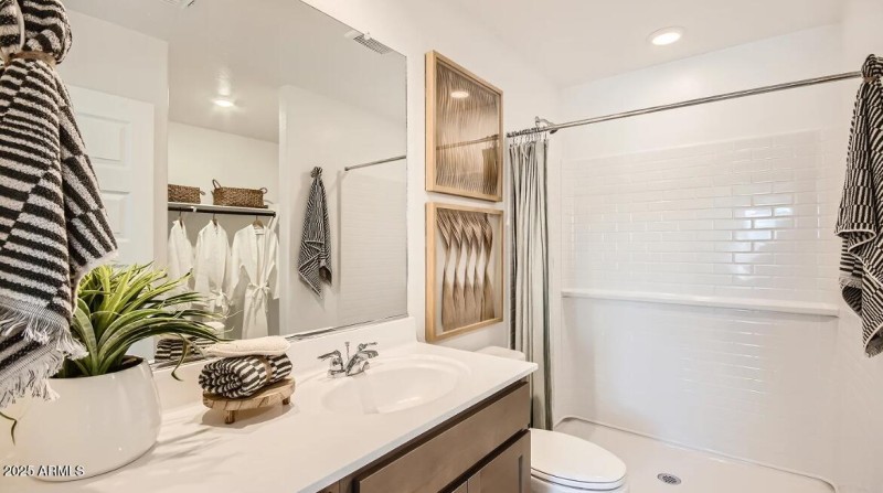 Owners Bath