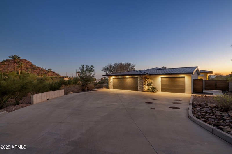 3 car garage