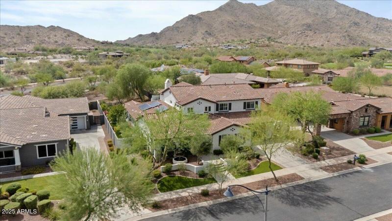 21365 W Mule Deer Way13