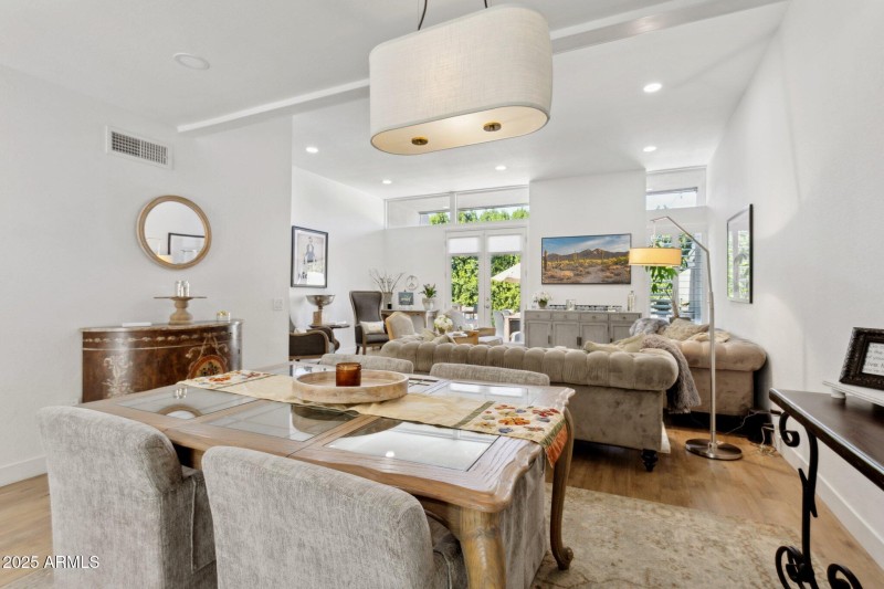 11-web-or-mls-216-w-winged-foot-rd