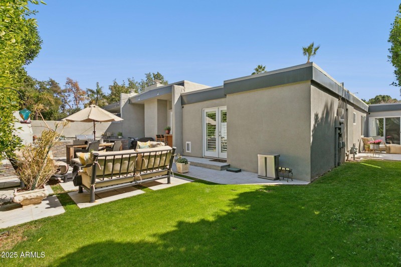 Side yard