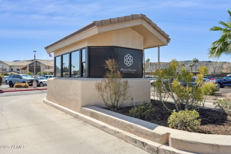 Guard gated club