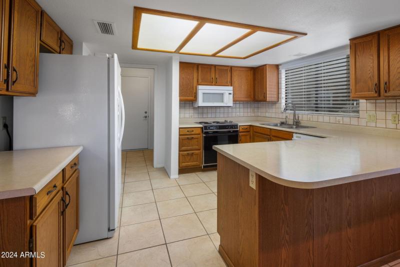 Spacious Kitchen