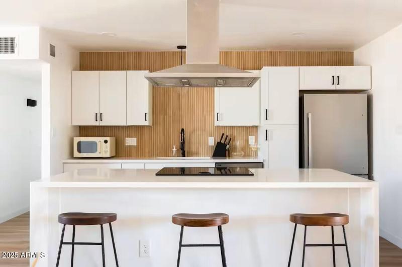 ac835db6-1964-43e0-8ac1-b34a5e8bf998