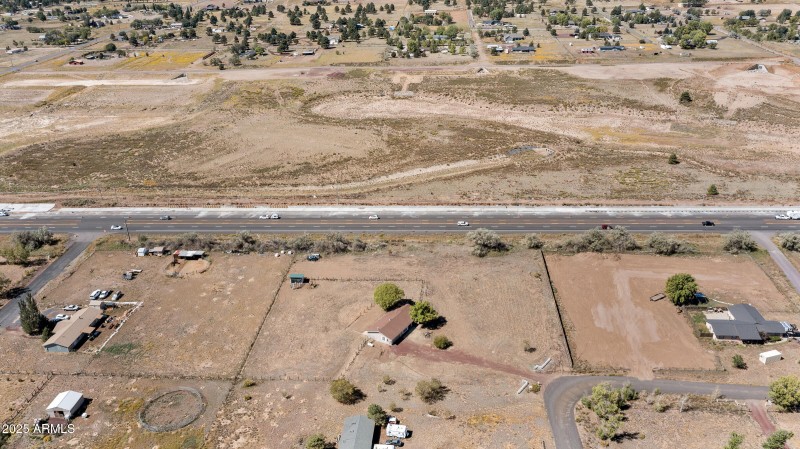6040 E Robles-006