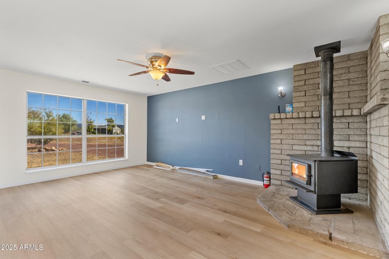 6040 E Robles-017