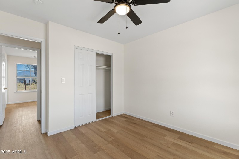 6040 E Robles-030