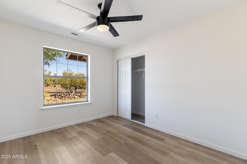 6040 E Robles-031